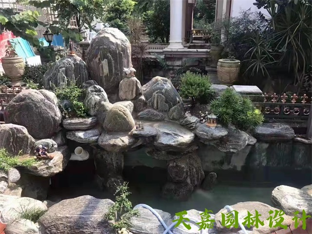黄冈小型庭院假山鱼池