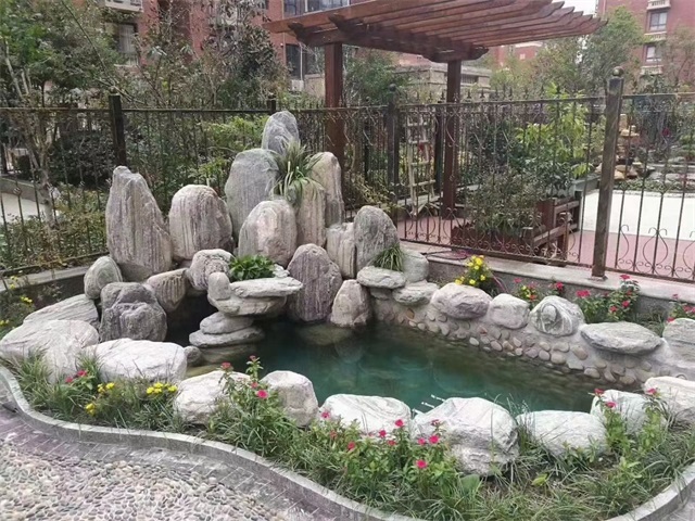 黄冈济南别墅庭院假山鱼池